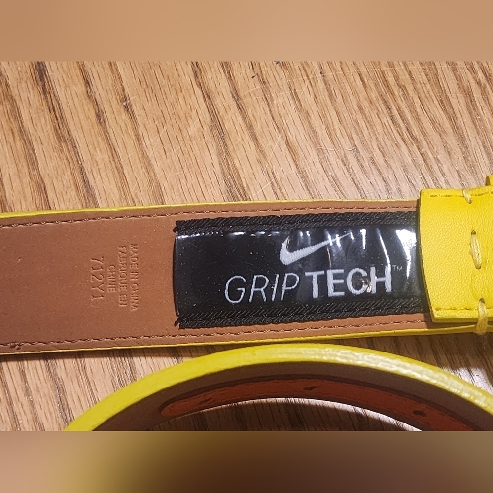Nike Men's Signature Swoosh Cutout II Belt Yellow Golf - Picture 6 of 8
